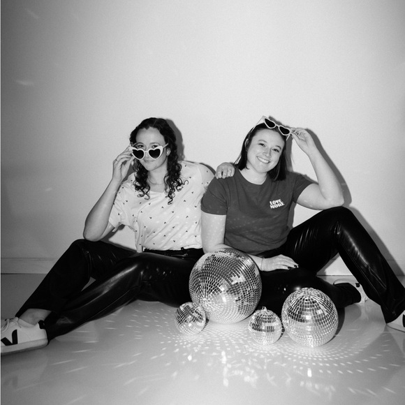 Meet your Posher, Sophia - Picture 3 of 3